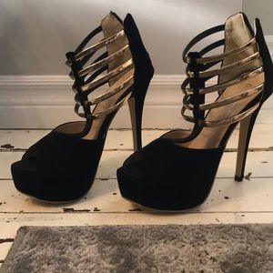DiJiGirls Gold Decor Strap Heels